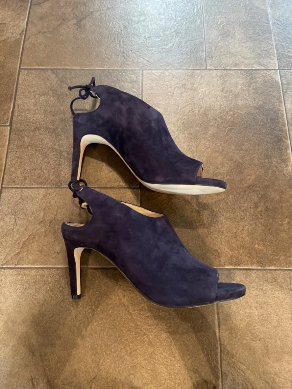 EUC Cole Haan Navy Blue Suede Emmett Heeled Bootie Size 9